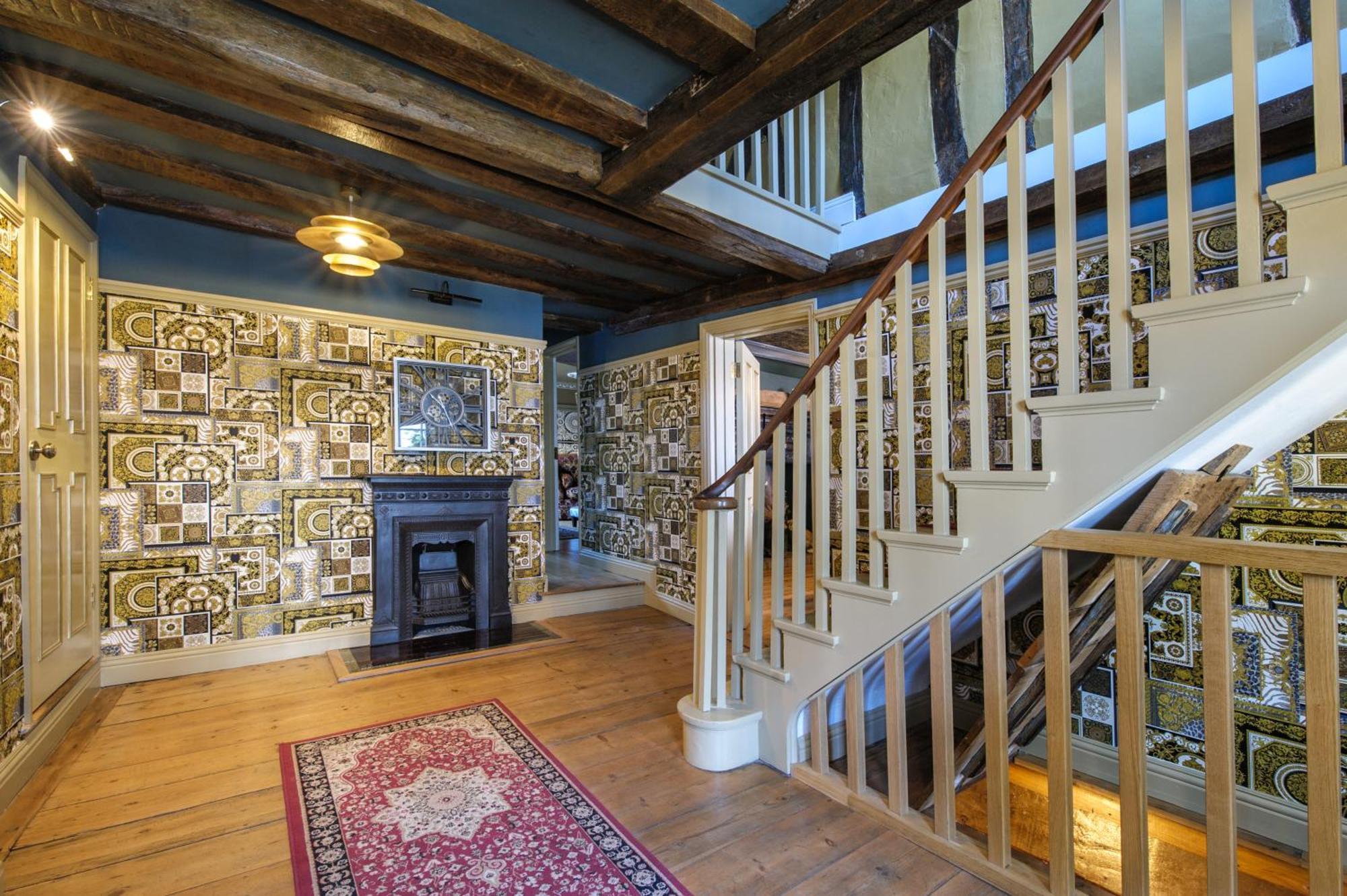 Huge Deluxe 600 Year Old Essex Manor, Hot Tub, Cinema Room, Sky Tv Саффрон-Уолден Экстерьер фото